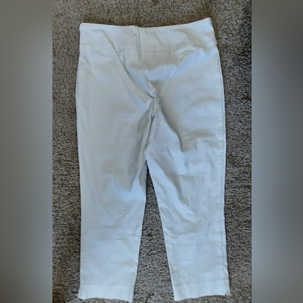 SOLD - Picture 3 of 10